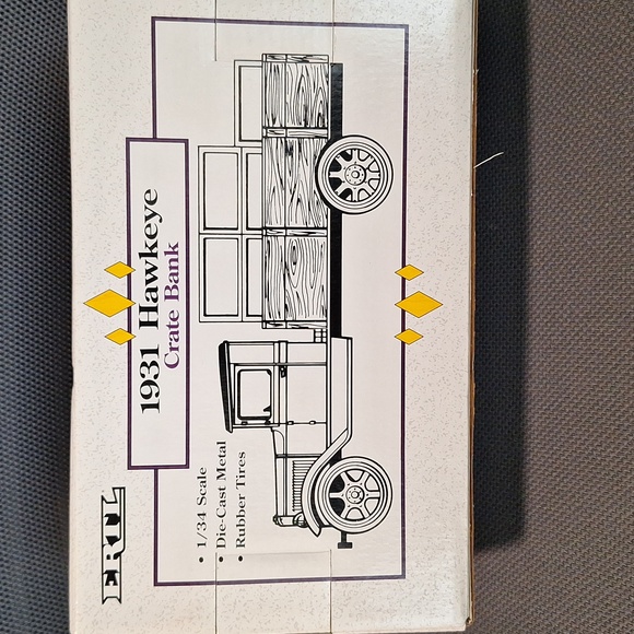 1931 Hawkeye Crate Bank for Anheuser-Busch Yeast. - Picture 3 of 4